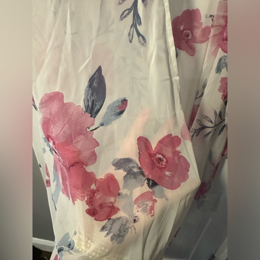 Women's Boutique One Size Kimono - Picture 2 of 5